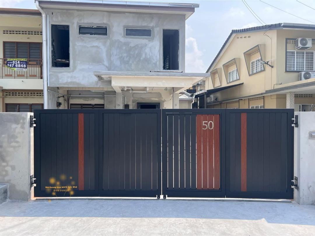 Aluminium Folding Gate #1